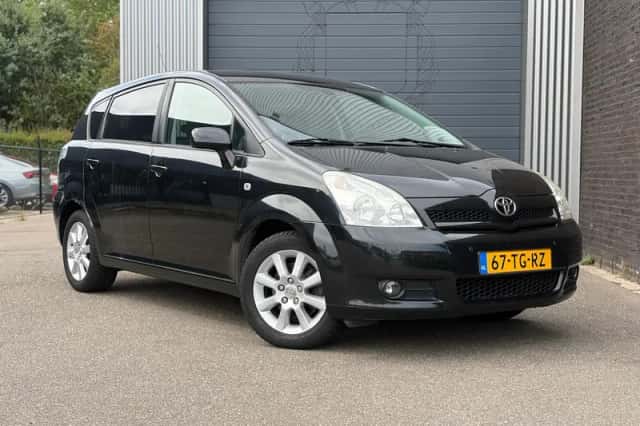 Toyota Verso (2006) thumbnail 2