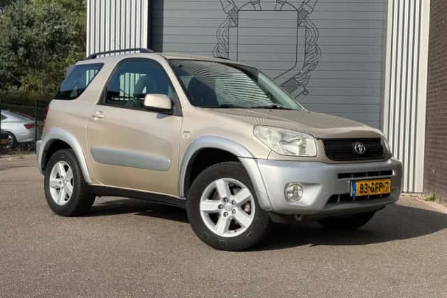 Toyota RAV4 (2005) thumbnail 2