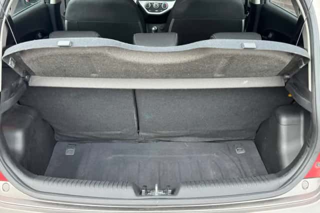Kia Picanto (2011) thumbnail 6