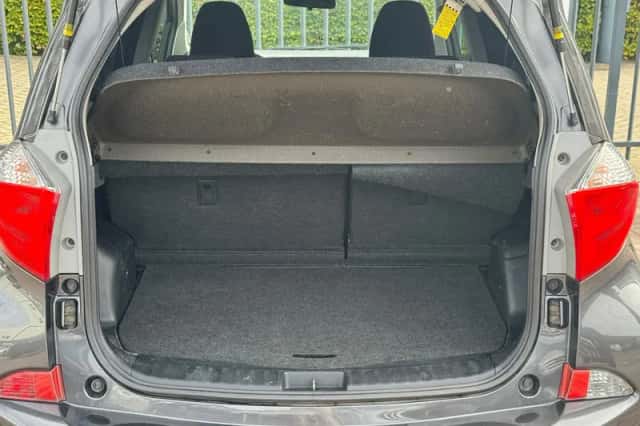 Toyota Verso (2011) thumbnail 5