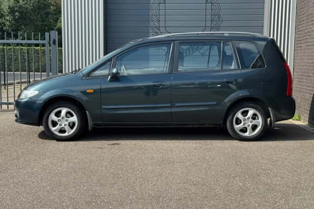 Mazda Premacy (2005) thumbnail 3