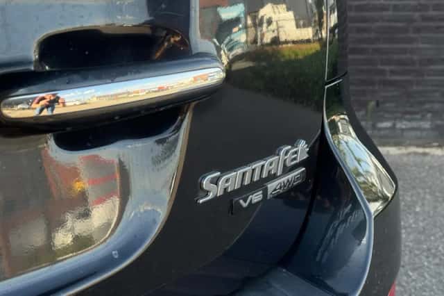 Hyundai Santa Fe (2009) thumbnail 6