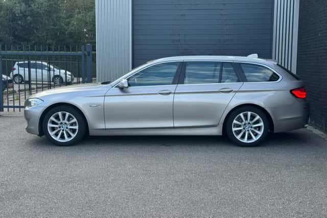 BMW 5-Serie (2011) thumbnail 3