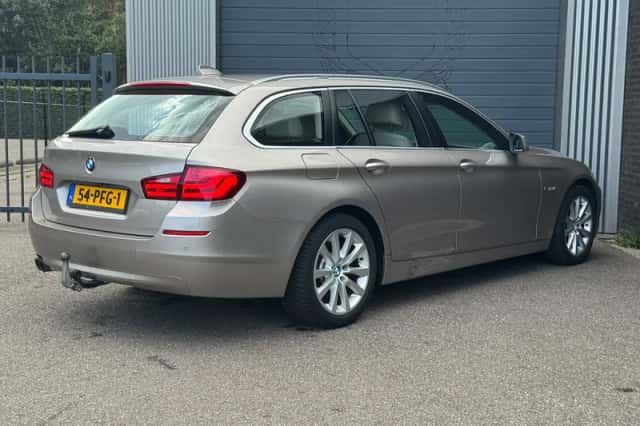 BMW 5-Serie (2011) thumbnail 4