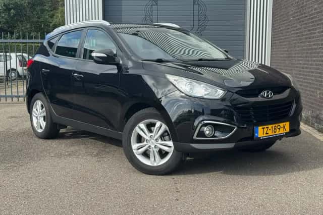 Hyundai ix35 (2012) thumbnail 2