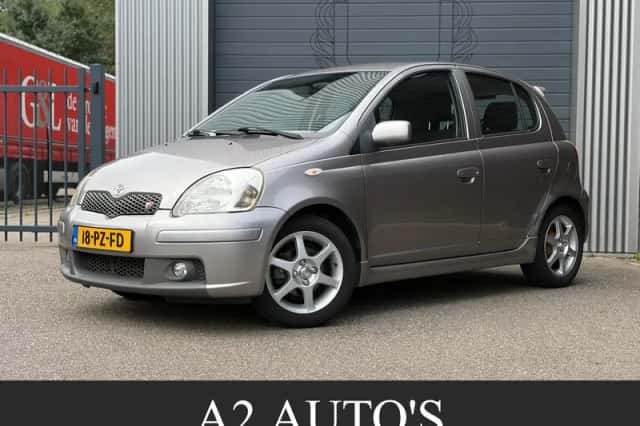 Toyota Yaris (2005) thumbnail 1