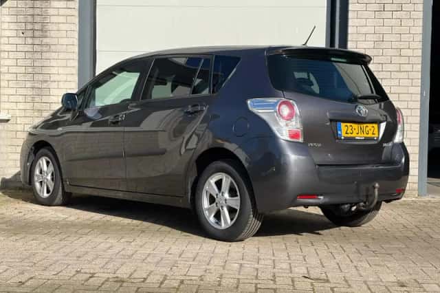 Toyota Verso (2009) thumbnail 5