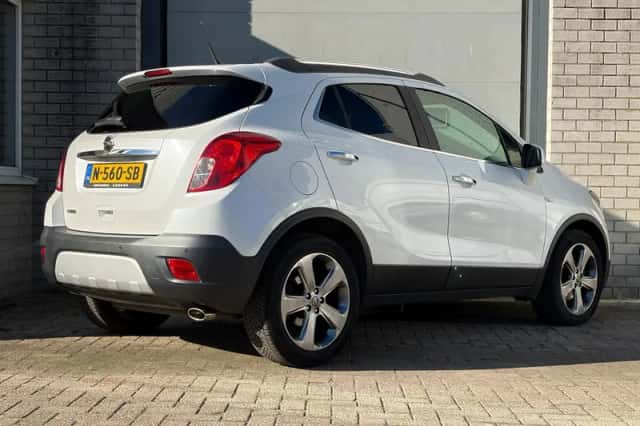Opel Mokka (2013) thumbnail 4