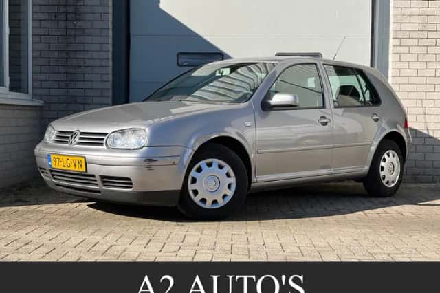 Volkswagen Golf (2003) thumbnail 1