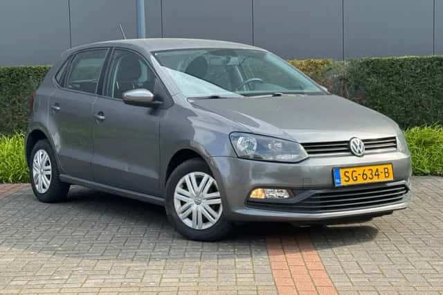 Volkswagen Polo (2017) thumbnail 2