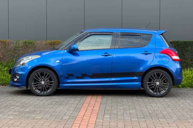 Suzuki Swift (2013) thumbnail 3