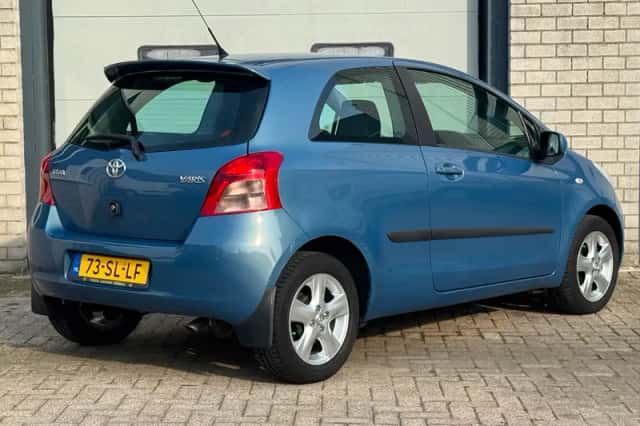 Toyota Yaris (2006) thumbnail 5
