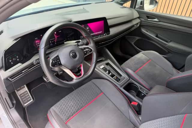 Volkswagen Golf (2021) thumbnail 5