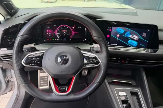 Volkswagen Golf (2021) thumbnail 6