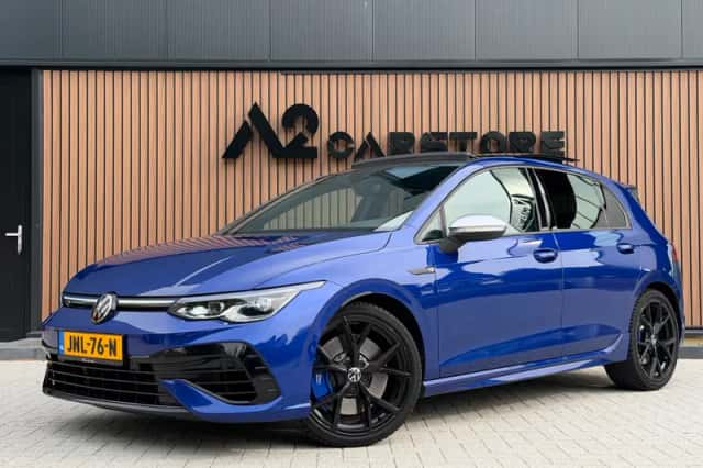 Volkswagen Golf (2021) thumbnail 2