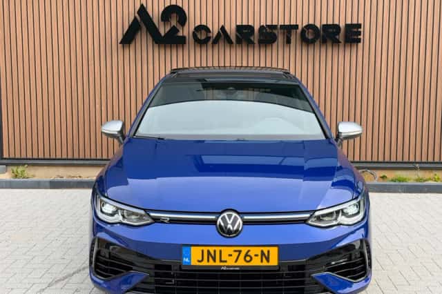 Volkswagen Golf (2021) thumbnail 3