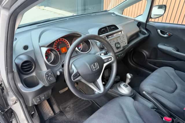 Honda Jazz (2011) thumbnail 5