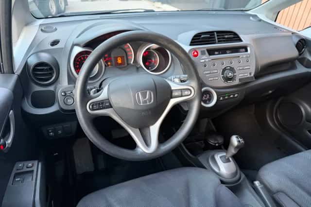 Honda Jazz (2011) thumbnail 6