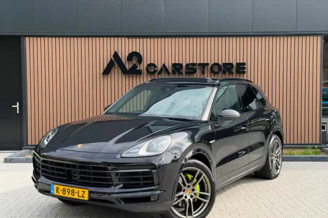 Porsche Cayenne (2020) thumbnail 1