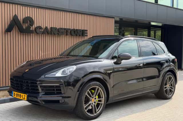 Porsche Cayenne (2020) thumbnail 5