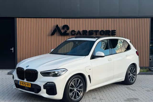 BMW X5 (2020) thumbnail 1