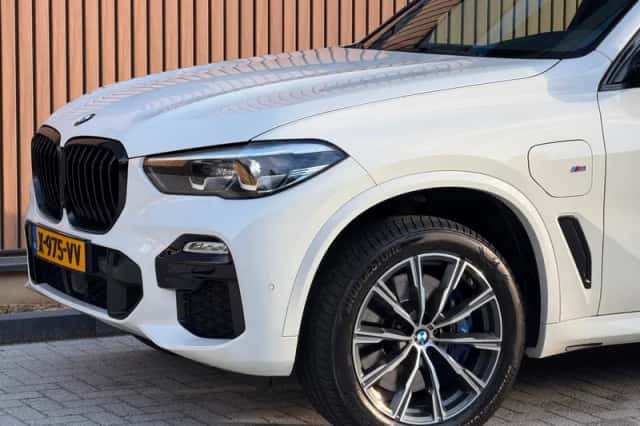 BMW X5 (2020) thumbnail 5