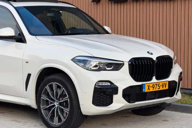BMW X5 (2020) thumbnail 6