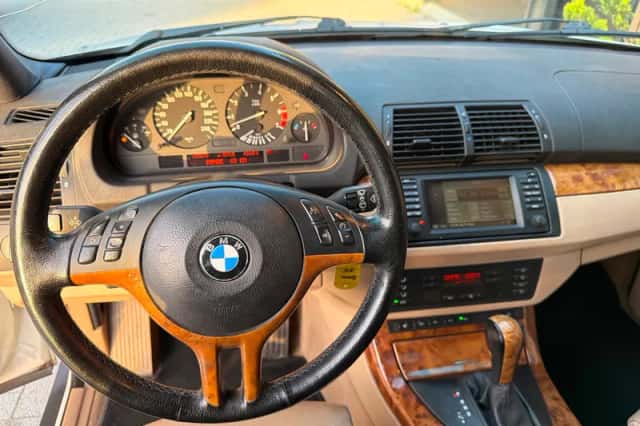 BMW X5 (2002) thumbnail 6
