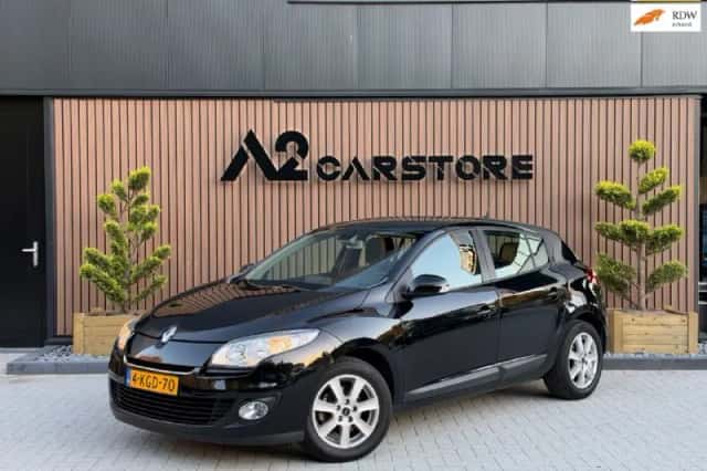 Renault Mégane (2013) thumbnail 1