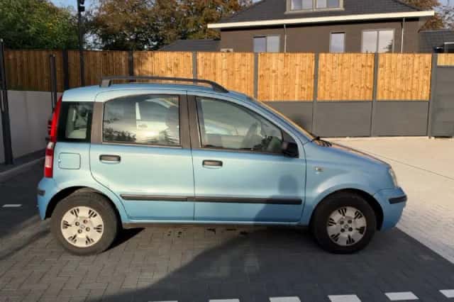 Fiat Panda (2005) thumbnail 4