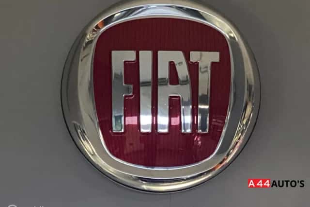 Fiat 500 (2010) thumbnail 1