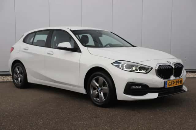 BMW 1-Serie (2024) thumbnail 3