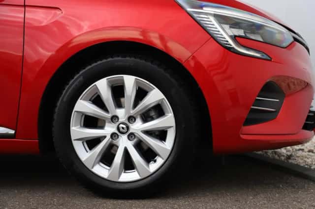 Renault Clio (2022) thumbnail 5