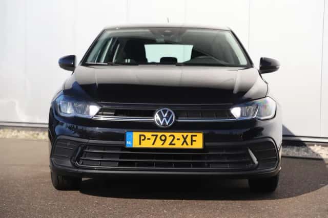 Volkswagen Polo (2022) thumbnail 2
