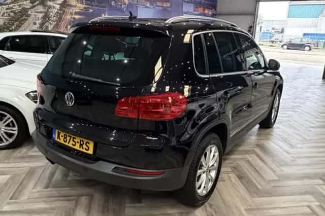 Volkswagen Tiguan (2011) thumbnail 4