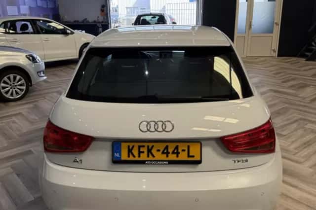 Audi A1 (2013) thumbnail 5