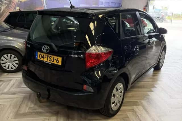 Toyota Verso S (2012) thumbnail 4