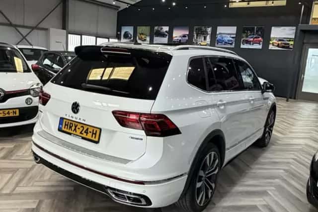 Volkswagen Tiguan (2023) thumbnail 4