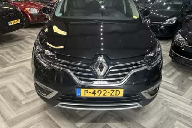 Renault Espace (2017) thumbnail 2