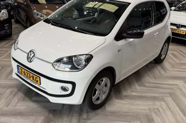 Volkswagen Up! (2012) thumbnail 1
