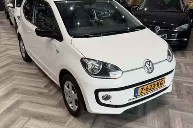 Volkswagen Up! (2012) thumbnail 3
