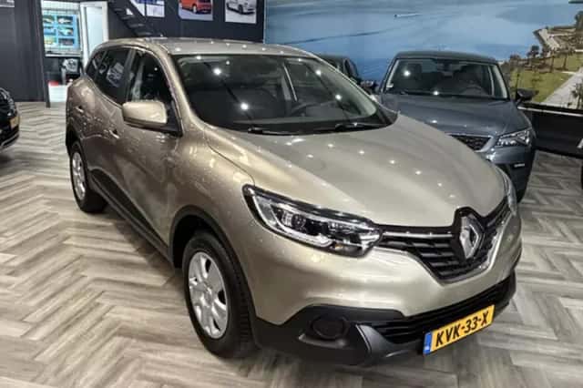 Renault Kadjar (2016) thumbnail 3