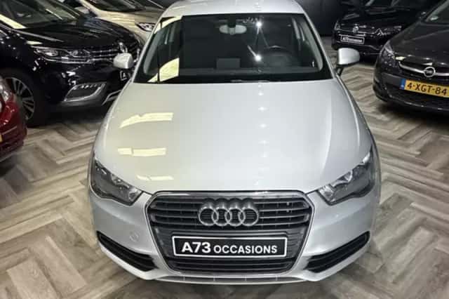 Audi A1 (2011) thumbnail 2