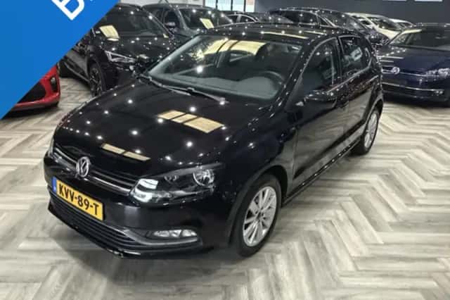 Volkswagen Polo (2014) thumbnail 1