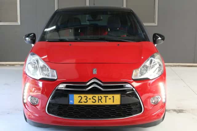 Citroën DS3 (2011) thumbnail 2