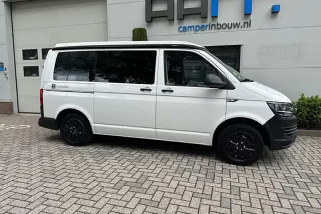 Volkswagen Transporter (2015) thumbnail 3
