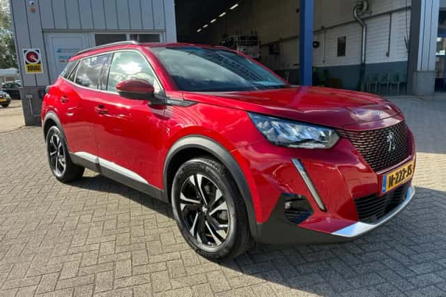 Peugeot e-2008 (2021) thumbnail 4
