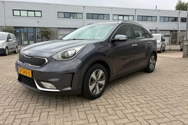 Kia Niro (2018) thumbnail 1