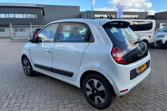Renault Twingo (2016) thumbnail 2