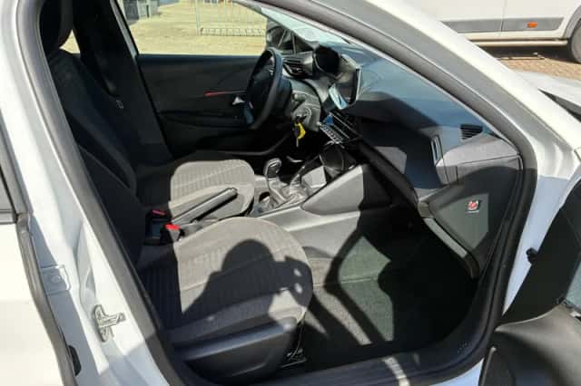 Peugeot 208 (2022) thumbnail 5